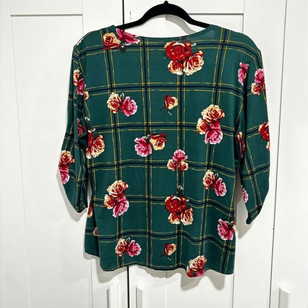Women's green shirt with floral print, size medium